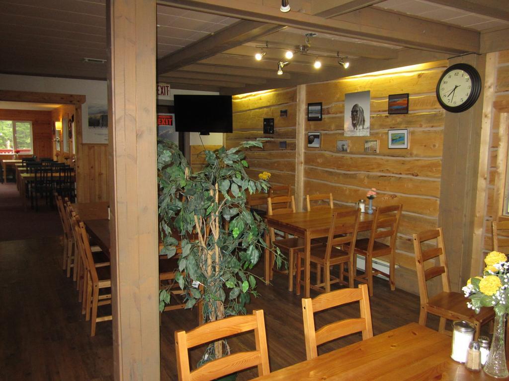 Spirit Lake Lodge Whitehorse Exterior photo
