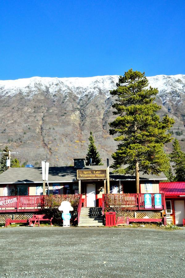 Spirit Lake Lodge Whitehorse Exterior photo